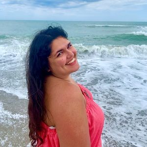 Meet your Posher, Yasmin